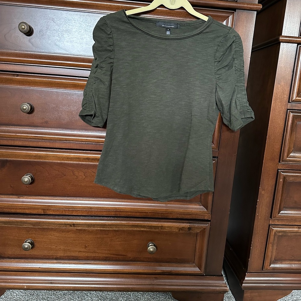 White House Black Market Green Ruched Blouse
